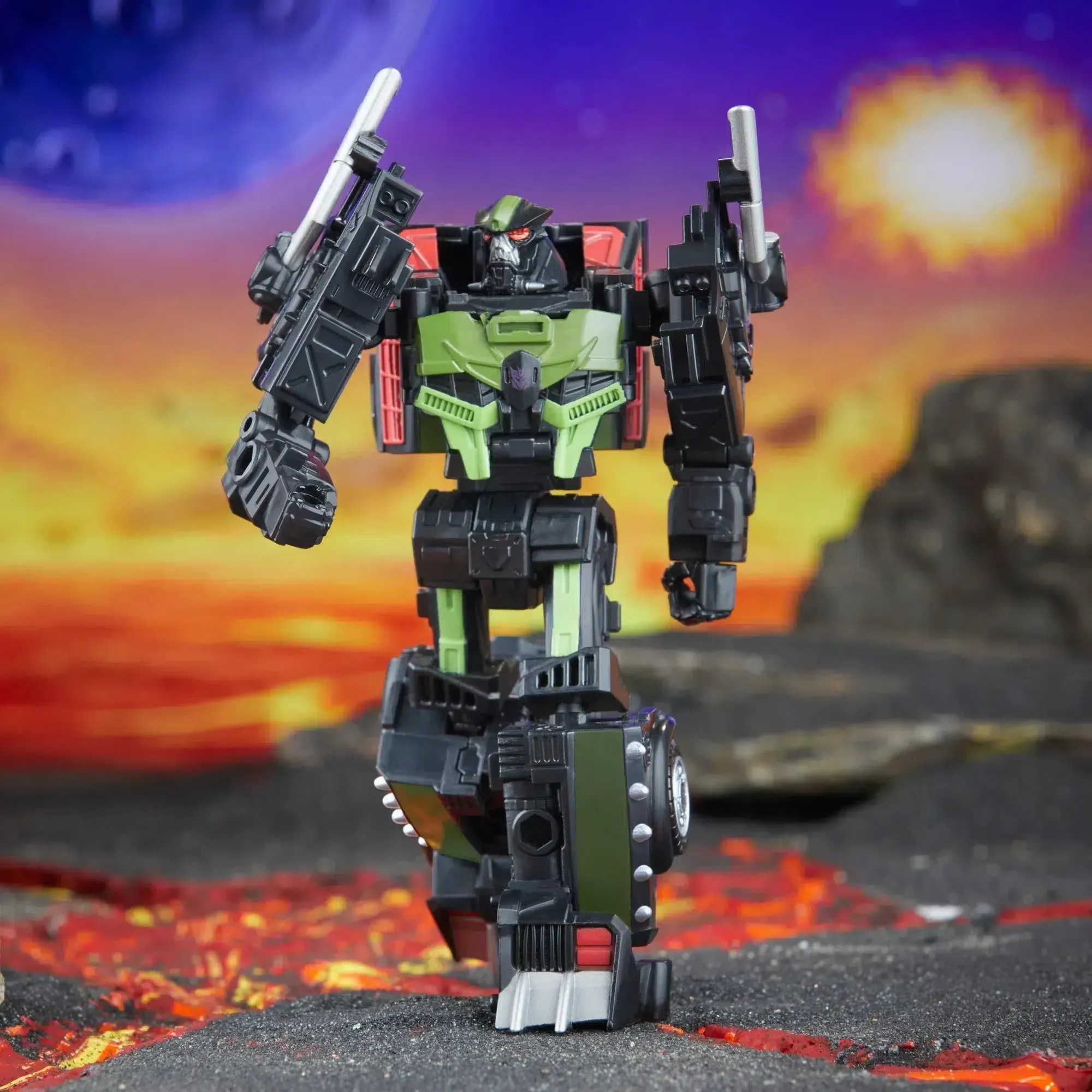 Transformers: Legacy United  Star Raider: Lockdown 14 cm Figure