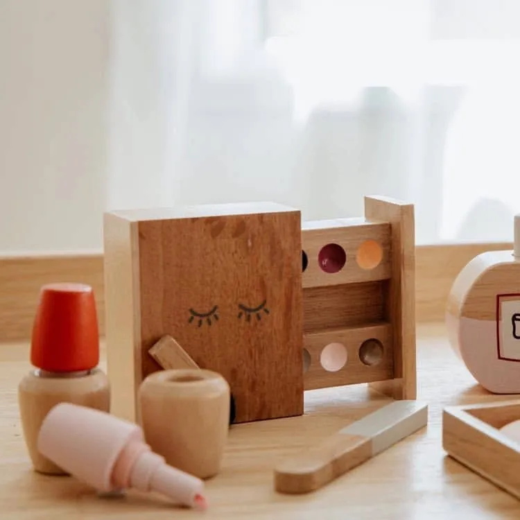 Wooden Beauty Kit Odin Parker