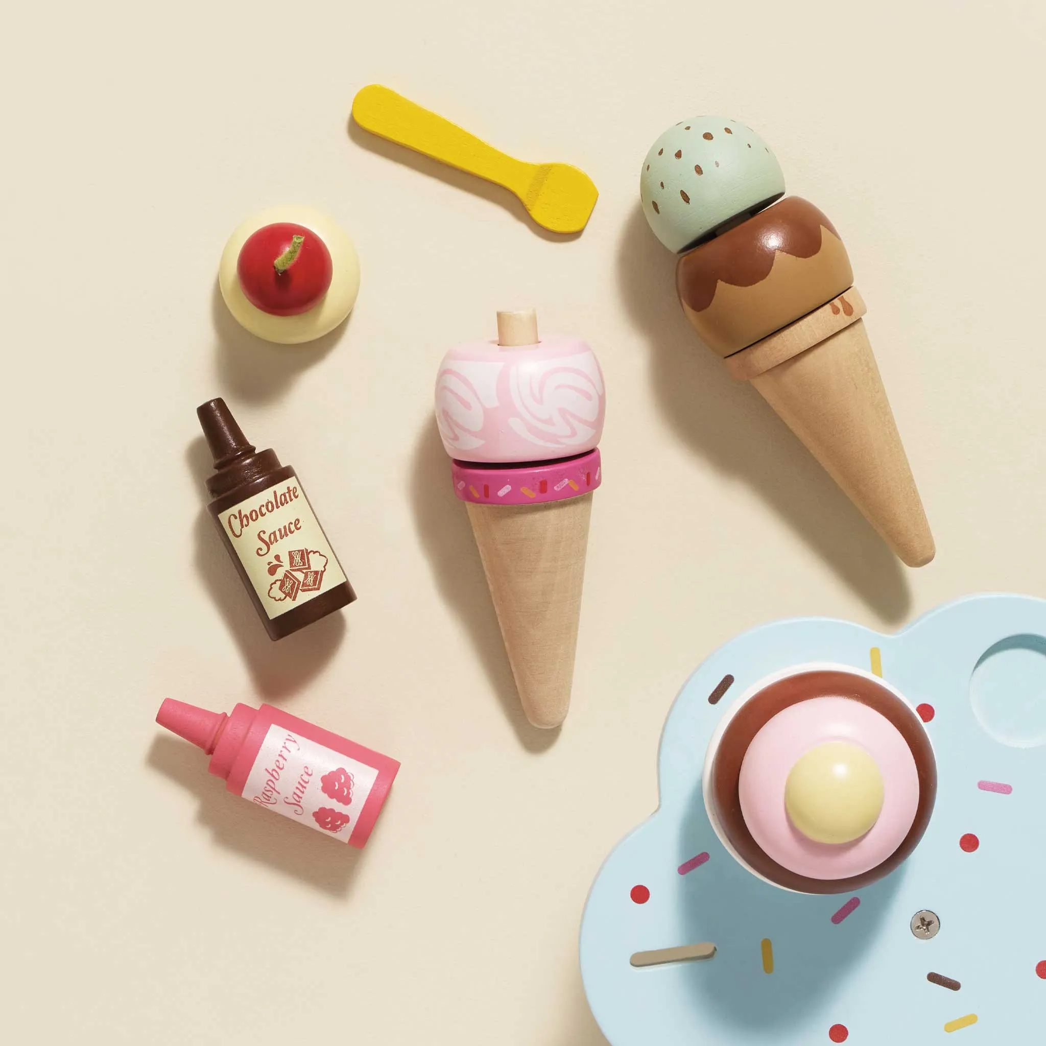 Wooden Ice Cream Stand & Toppings Odin Parker