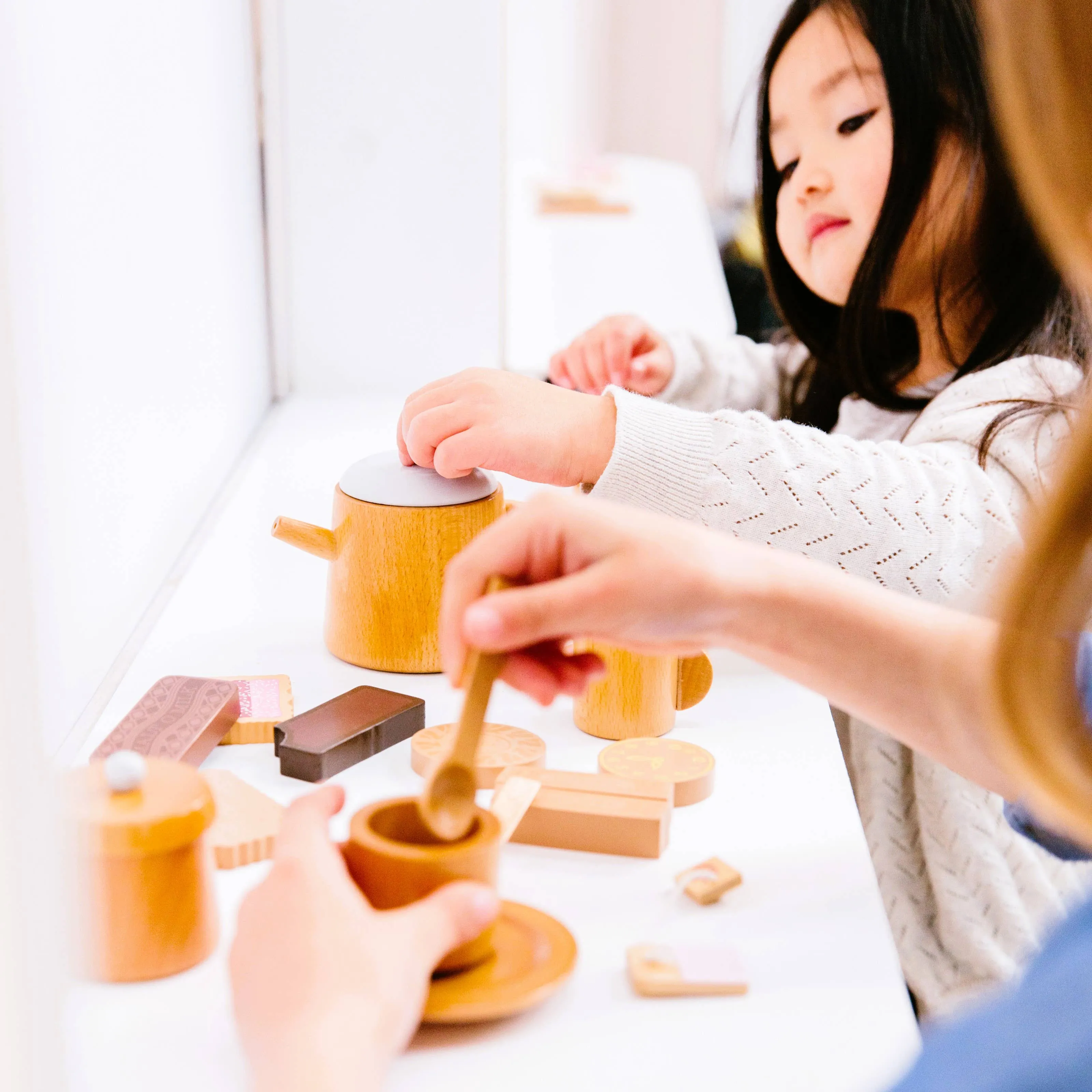 Wooden Tea Set Odin Parker